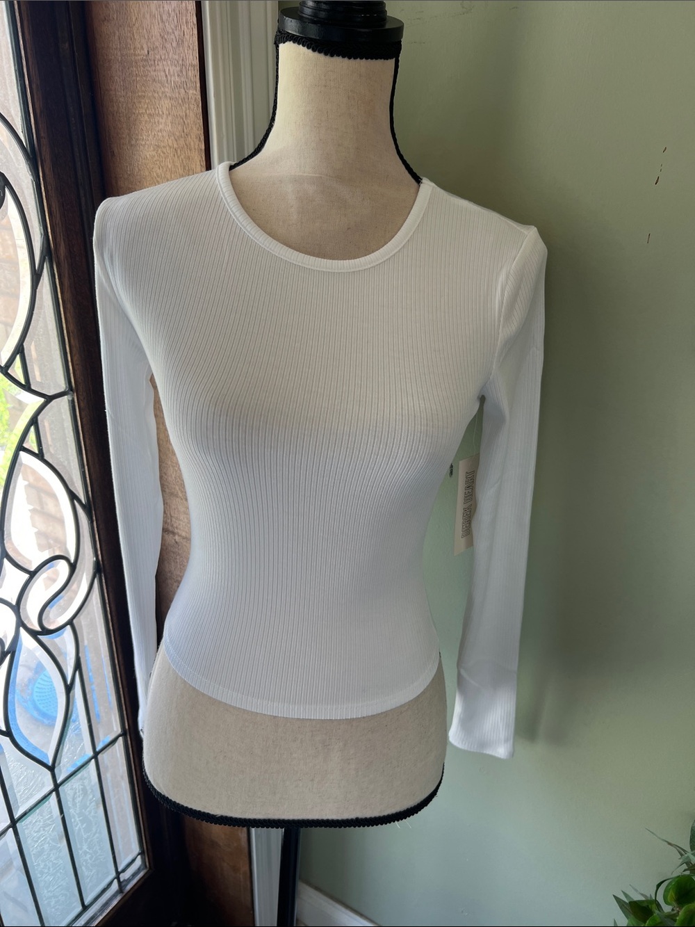 Derek Heart White Ribbed Long-Sleeve Crewneck Top